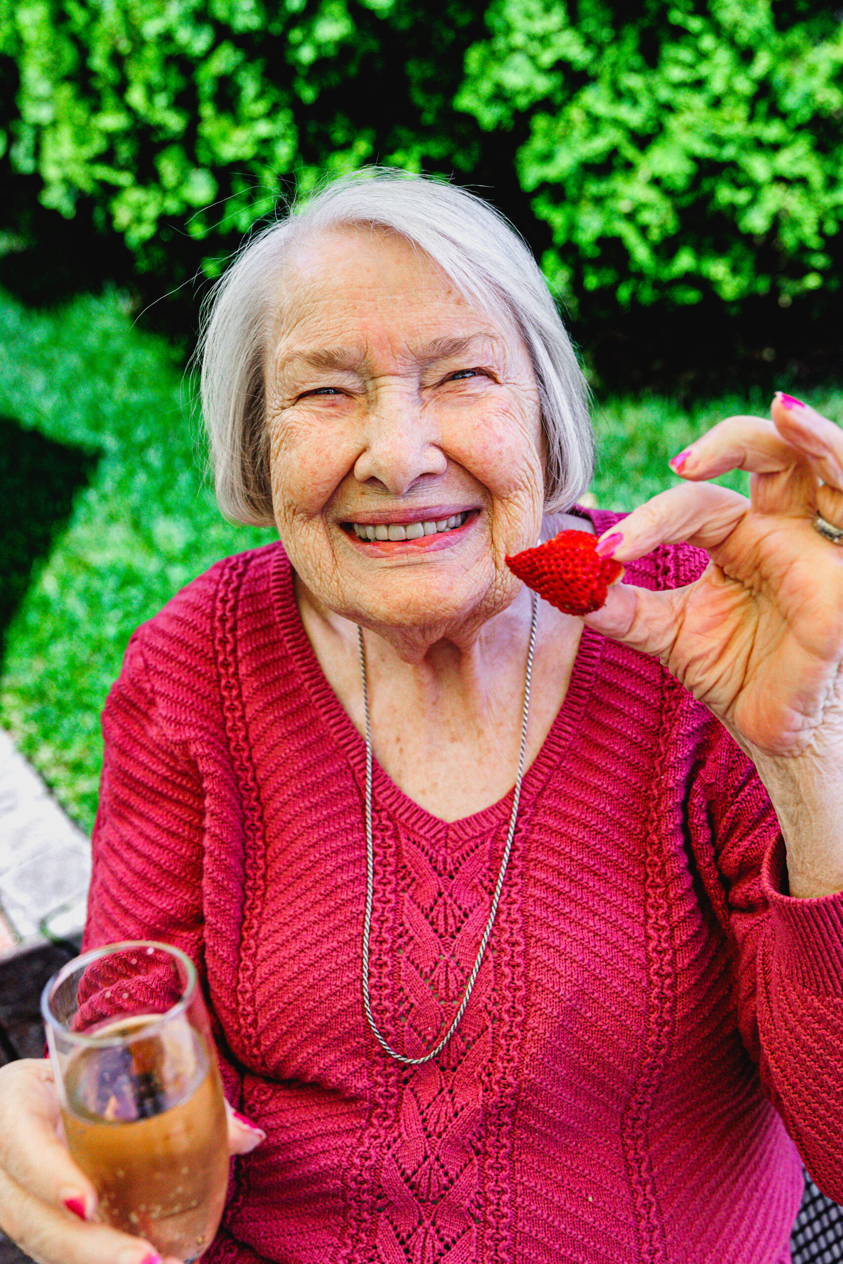 Best summertime activities for seniors in assisted living